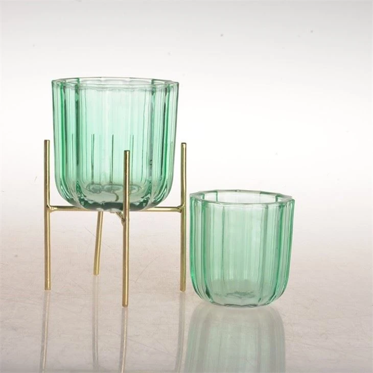 Glass Bud Explicit Pattern Vase